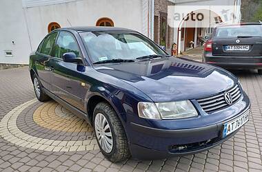 Седан Volkswagen Passat 1999 в Косове