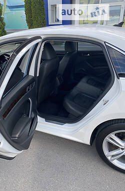 Седан Volkswagen Passat 2014 в 