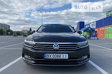 Седан Volkswagen Passat 2017 в 