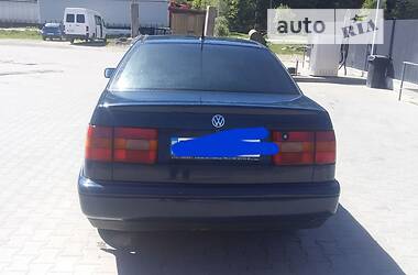 Седан Volkswagen Passat 1995 в Сколе
