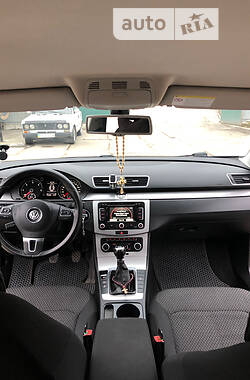 Седан Volkswagen Passat 2011 в Хмельницькому