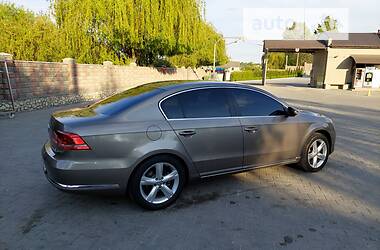 Седан Volkswagen Passat 2011 в Підволочиську