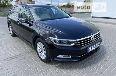 Универсал Volkswagen Passat 2015 в Виннице