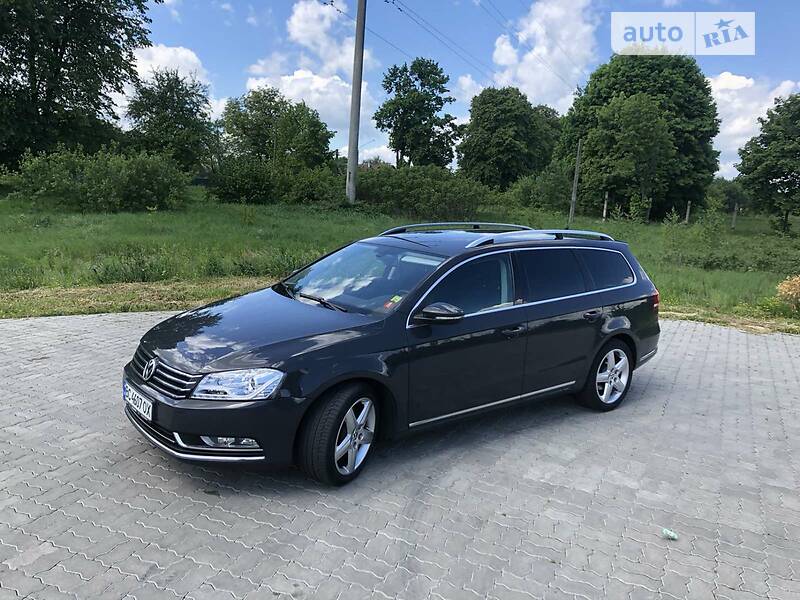 Универсал Volkswagen Passat 2012 в Стрые