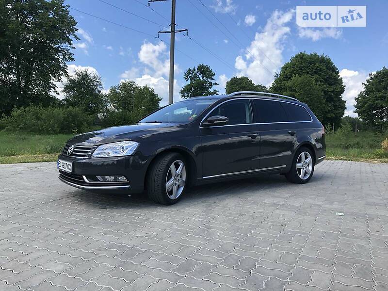 Универсал Volkswagen Passat 2012 в Стрые