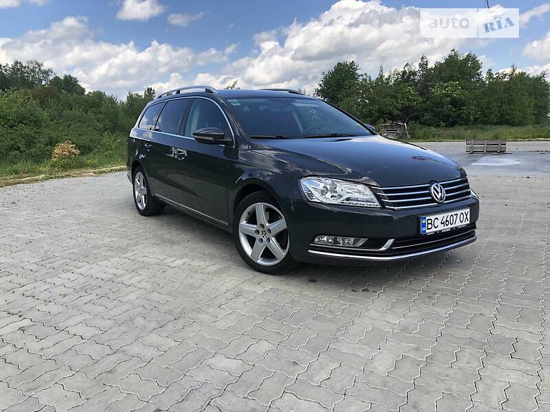 Универсал Volkswagen Passat 2012 в Стрые