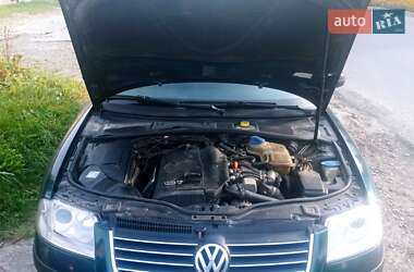 Седан Volkswagen Passat 2001 в 