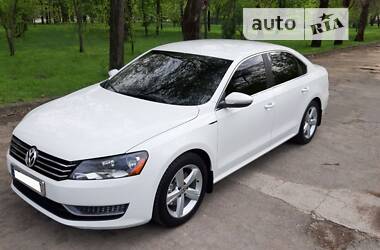 Седан Volkswagen Passat 2012 в Запорожье