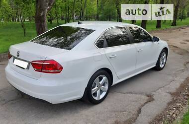 Седан Volkswagen Passat 2012 в Запорожье