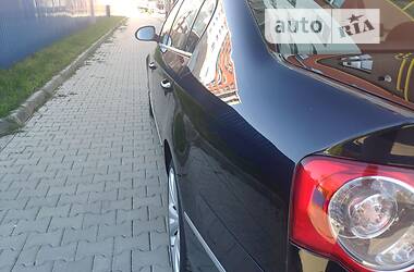 Седан Volkswagen Passat 2005 в Луцке