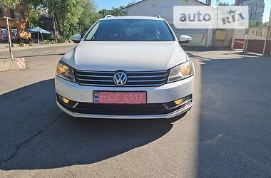 Универсал Volkswagen Passat 2013 в Львове