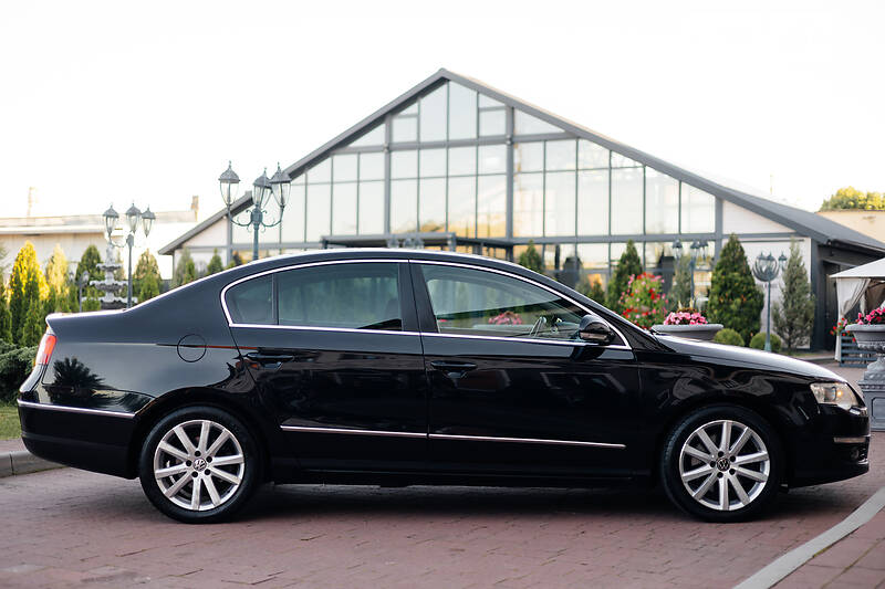 Седан Volkswagen Passat 2008 в Стрые