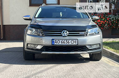 Універсал Volkswagen Passat 2012 в Виноградові