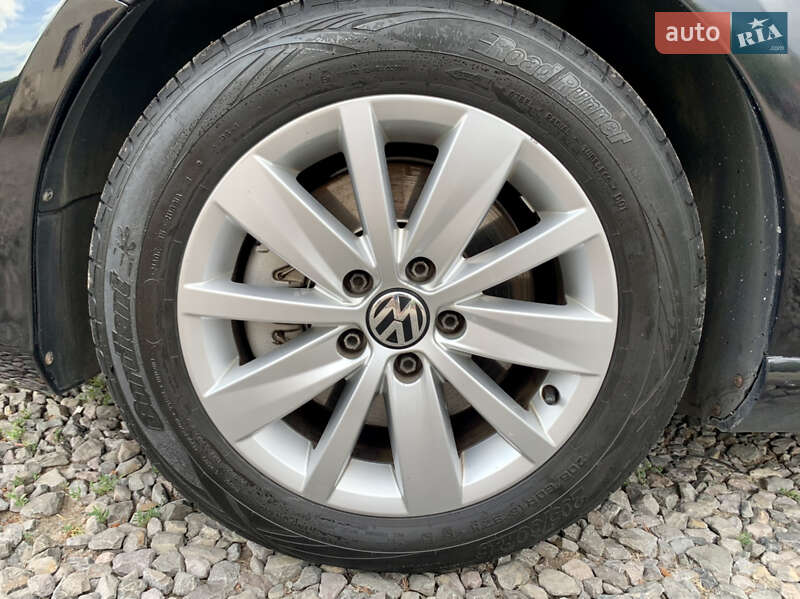 Універсал Volkswagen Passat 2012 в Іршаві