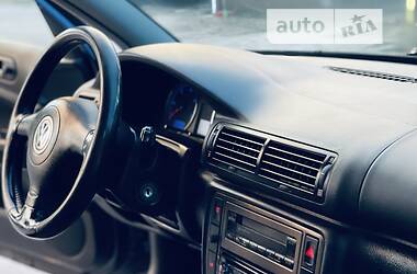 Седан Volkswagen Passat 2003 в 
