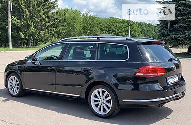 Универсал Volkswagen Passat 2011 в 