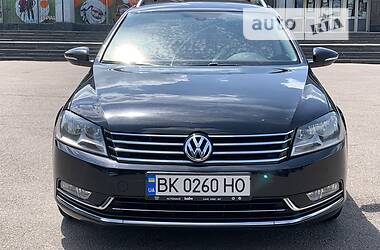 Универсал Volkswagen Passat 2011 в 