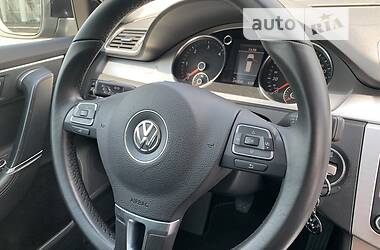 Универсал Volkswagen Passat 2011 в 