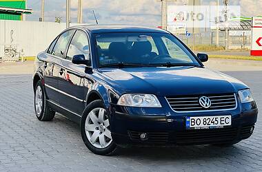 Седан Volkswagen Passat 2003 в 