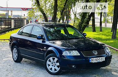 Седан Volkswagen Passat 2003 в 
