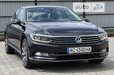 Седан Volkswagen Passat 2018 в Луцке