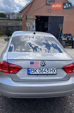 Седан Volkswagen Passat 2012 в 
