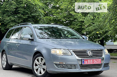 Універсал Volkswagen Passat 2009 в Рівному