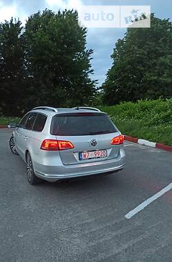 Универсал Volkswagen Passat 2012 в Бродах
