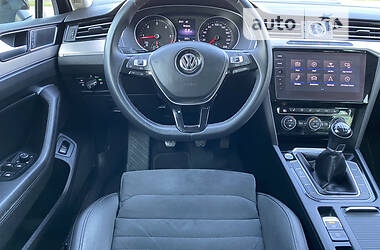Универсал Volkswagen Passat 2017 в Дубно