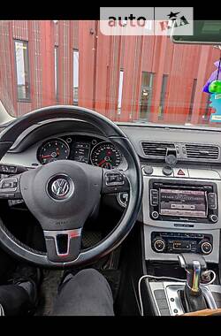 Универсал Volkswagen Passat 2010 в Березному