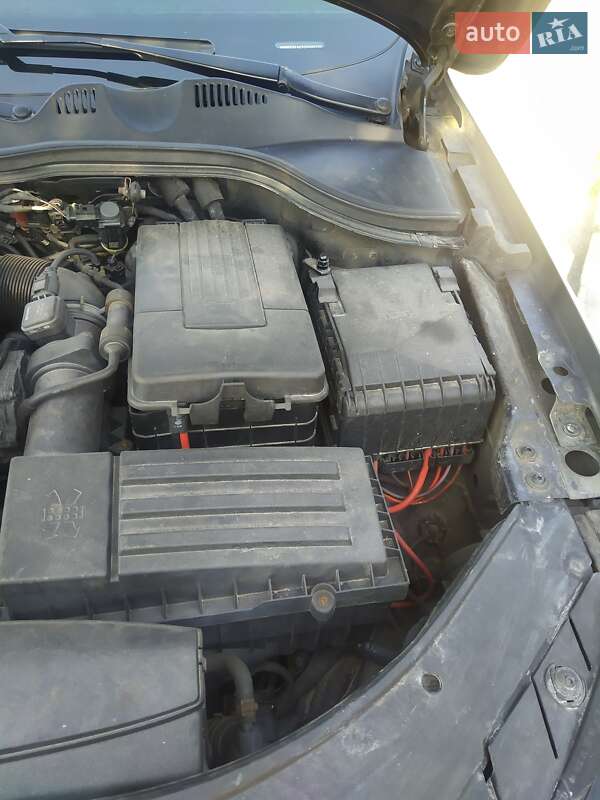 Універсал Volkswagen Passat 2011 в Овручі