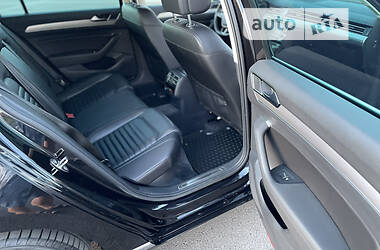 Універсал Volkswagen Passat 2015 в 