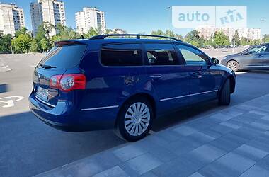 Универсал Volkswagen Passat 2006 в Киеве