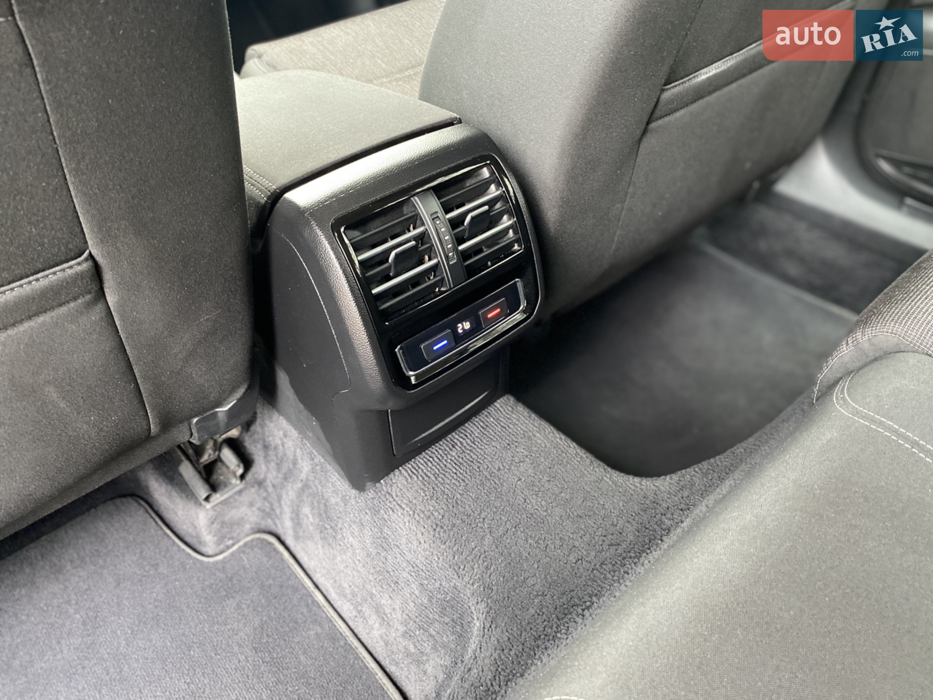 2016 Volkswagen Passat - мініатюра 15