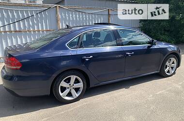 Седан Volkswagen Passat 2013 в Киеве