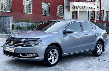 Седан Volkswagen Passat 2011 в Нетешине