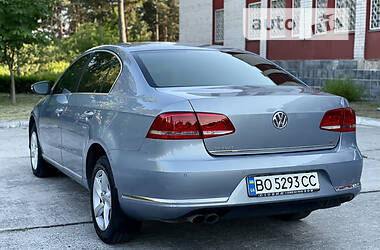 Седан Volkswagen Passat 2011 в Нетешине