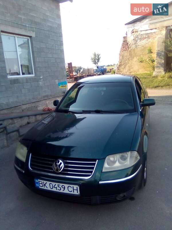 Универсал Volkswagen Passat 2001 в Дубно