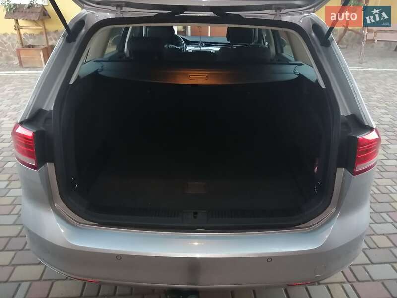 Універсал Volkswagen Passat 2015 в Івано-Франківську