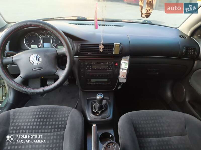 Седан Volkswagen Passat 2001 в Львове