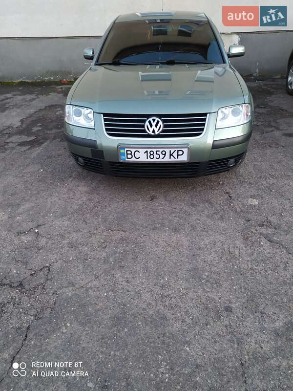 Седан Volkswagen Passat 2001 в Львове