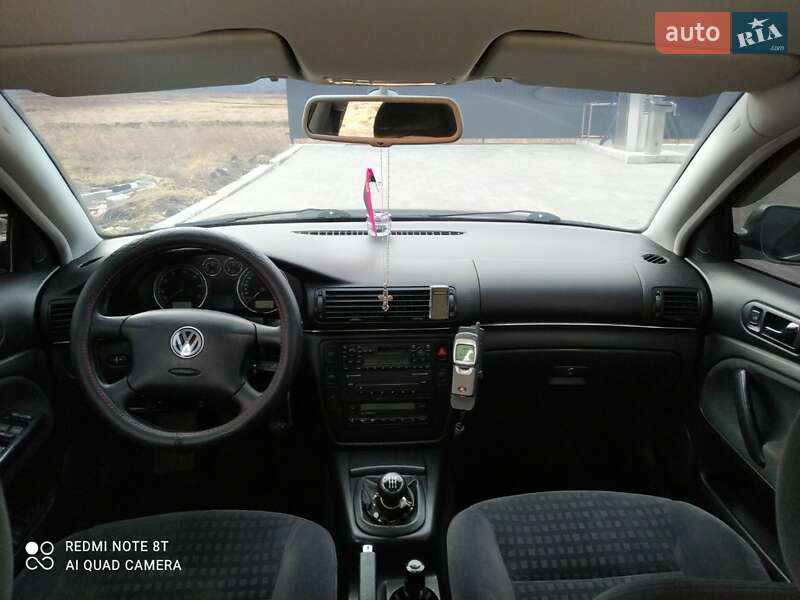 Седан Volkswagen Passat 2001 в Львове