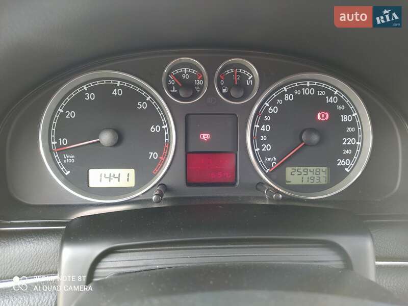 Седан Volkswagen Passat 2001 в Львове