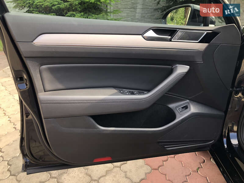 Универсал Volkswagen Passat 2018 в Ровно фото 20 Универсал Volkswagen Passat 2018 в Ровно
