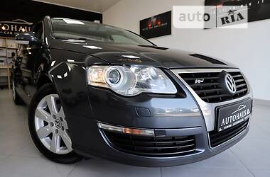 Універсал Volkswagen Passat 2010 в Дрогобичі