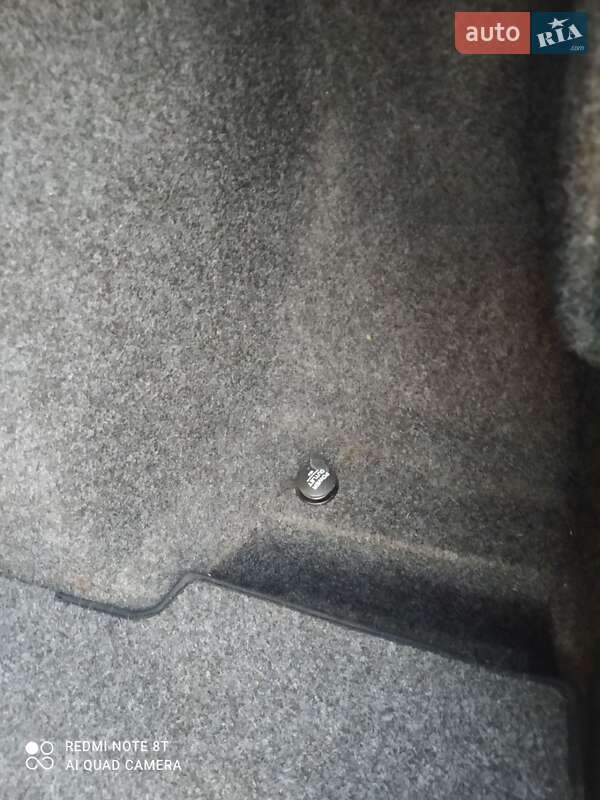 Седан Volkswagen Passat 2001 в Львове