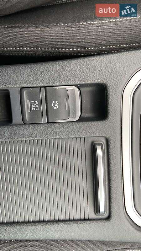 Універсал Volkswagen Passat 2017 в Кривому Розі