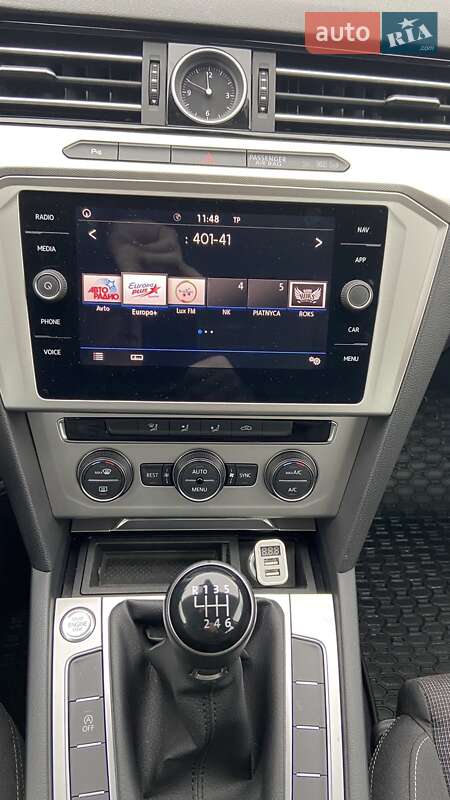 Універсал Volkswagen Passat 2017 в Кривому Розі