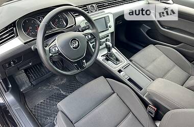 Седан Volkswagen Passat 2015 в Ковелі