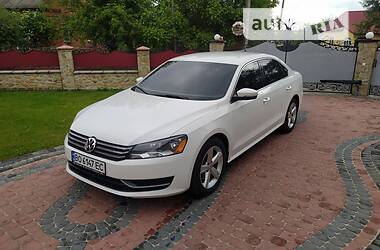 Седан Volkswagen Passat 2012 в Тернополе